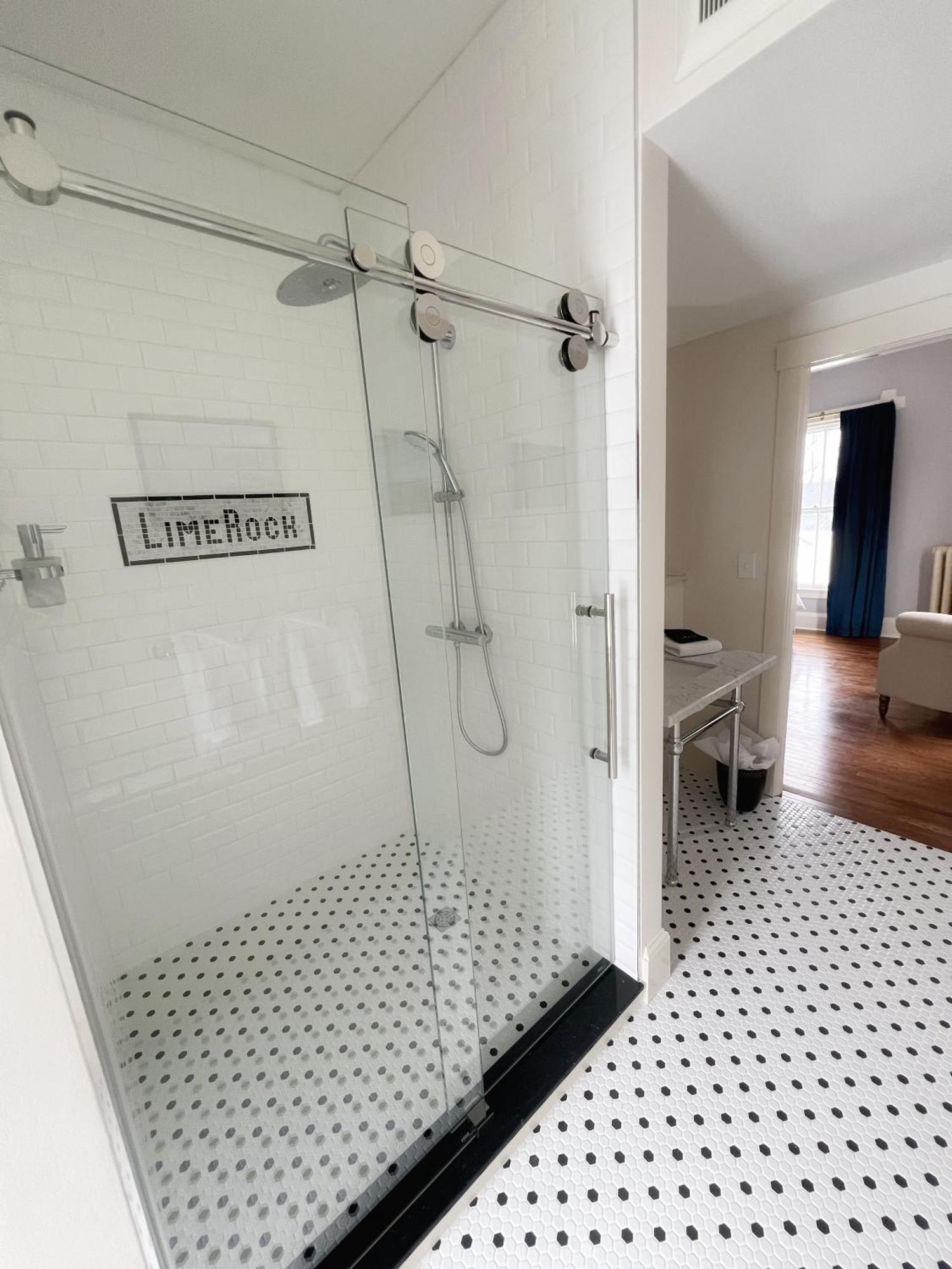 Limerock Inn Rockland Bagian luar foto