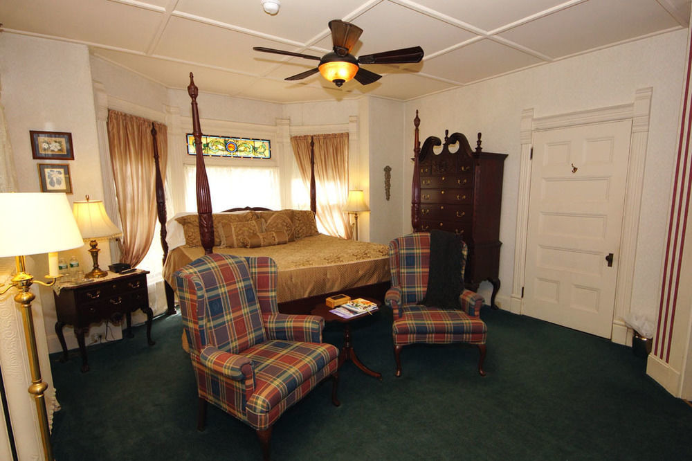 Limerock Inn Rockland Bagian luar foto