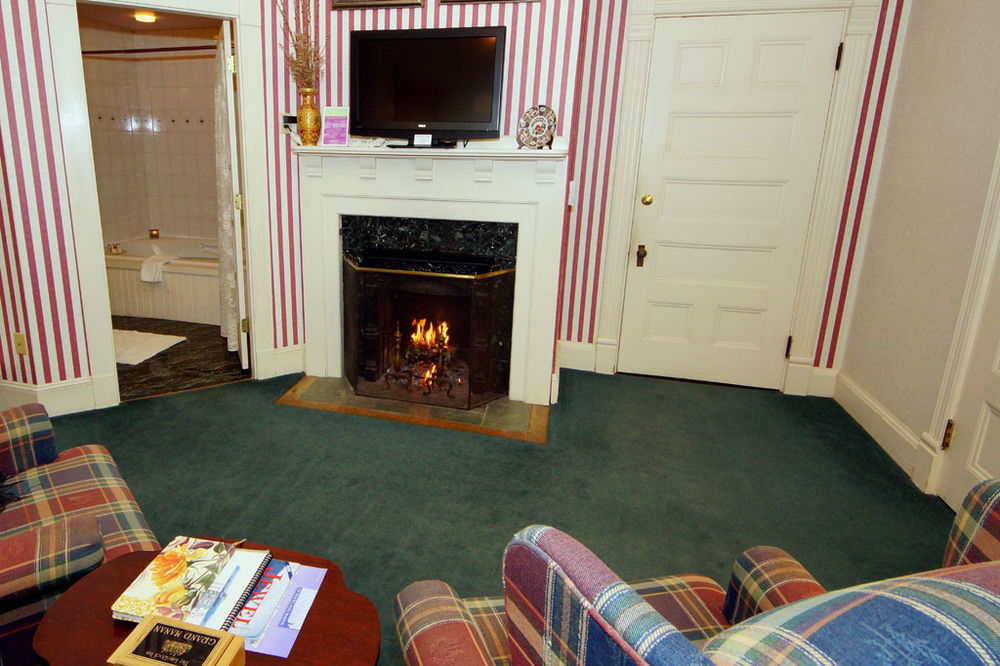 Limerock Inn Rockland Bagian luar foto